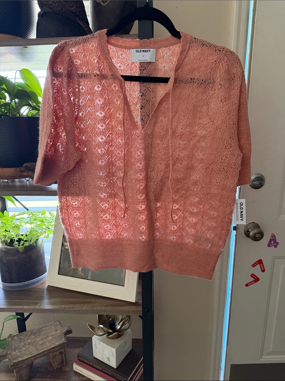 Old Navy Coral Pink Lace-Knit V-Neck Short-Sleeve Sweater